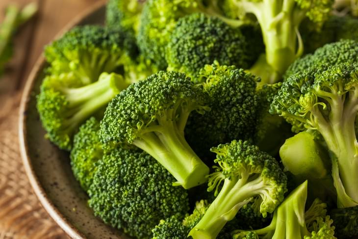 10 Foods That The World’s Longest Living People Eat broccoli