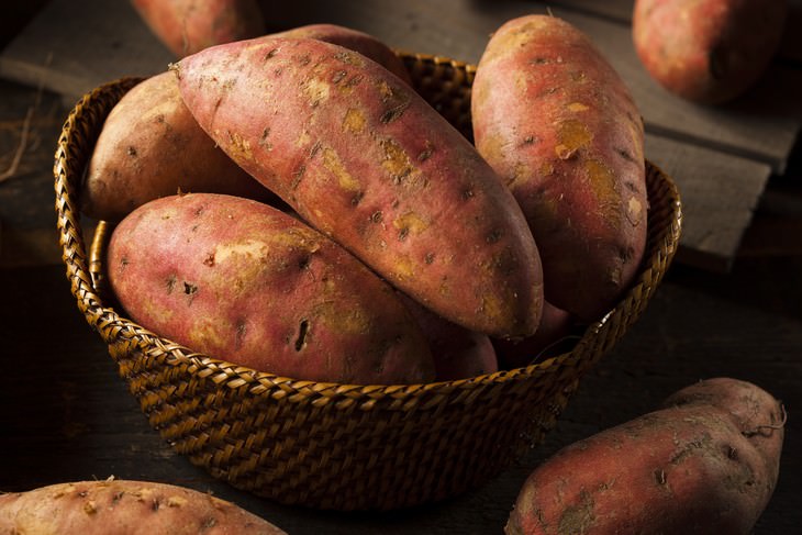 10 Foods That The World’s Longest Living People Eat Sweet Potato