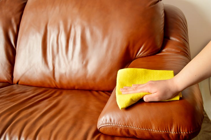 Furniture Cleaning Mistakes cleaning a leather couch