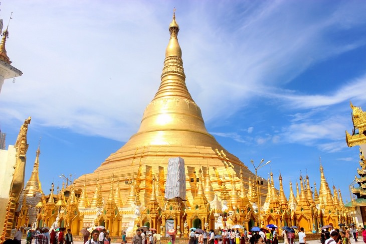 Recommended Travel Destinations: Golden Pagoda