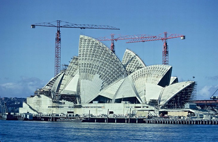construction of famous buildings The Sydney Opera House