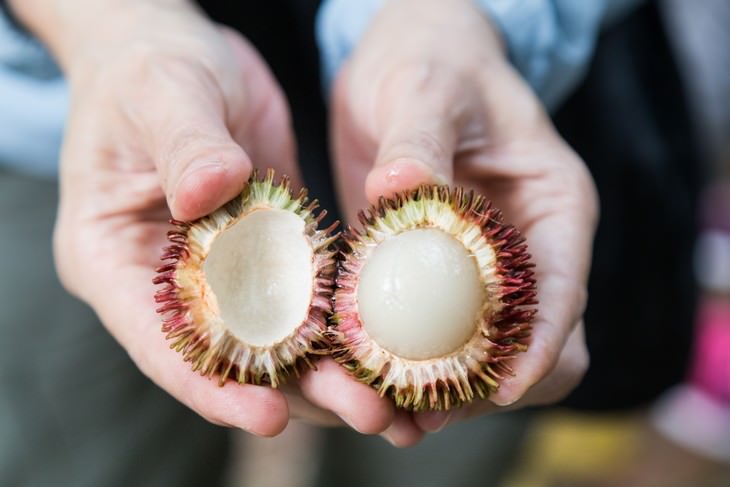 exotic fruit Pulasan