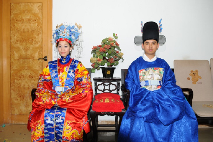 China, international wedding dresses, tradition, custom, 