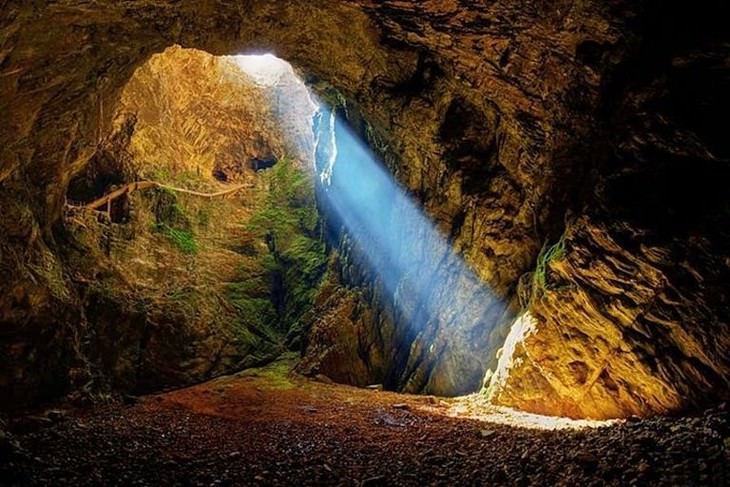 caves tourism Friouato Caves