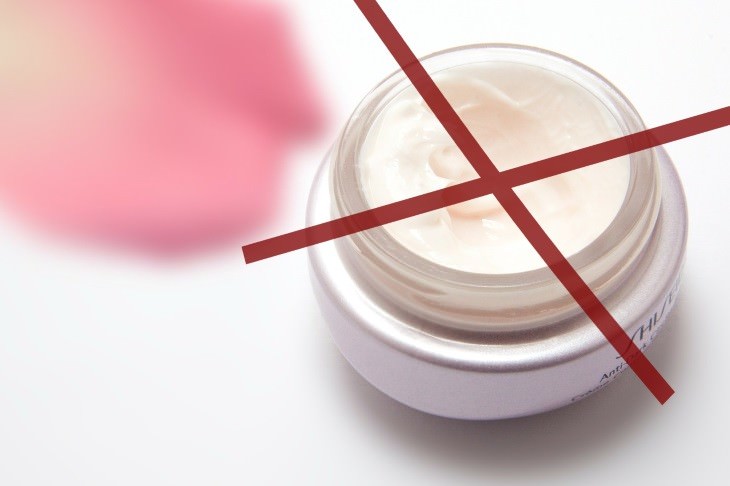 skincare myths Myth 4. Oily skin doesn’t need moisturizers