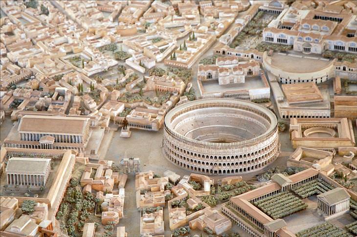 Rome model: colosseum