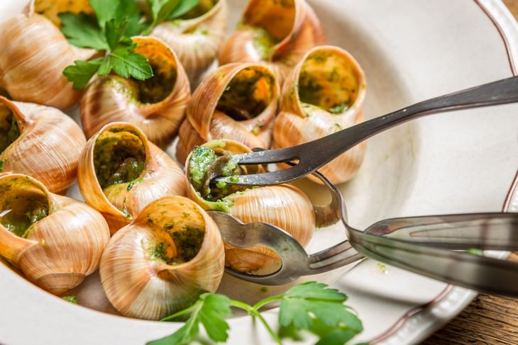 foods to try in France Escargot