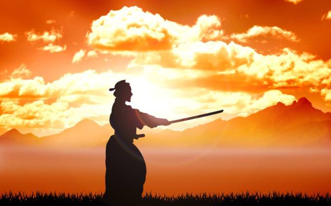 Japan quiz: samurai at sunset with sword