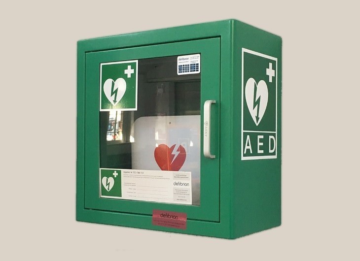 emergency medical aid tips AED