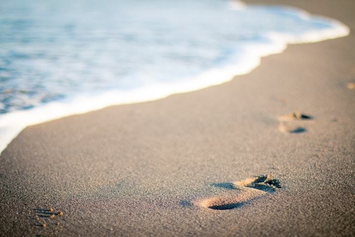 tips to get out of bed beach footsteps