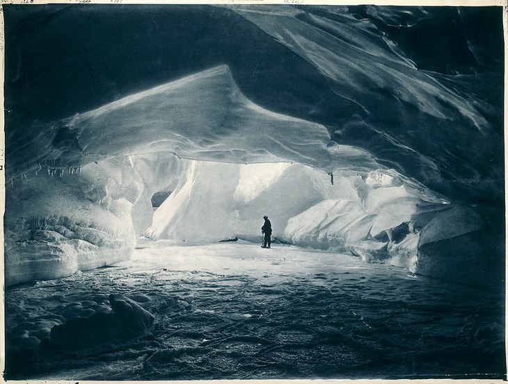 Antarctica: Frank Hurley 1911-14
