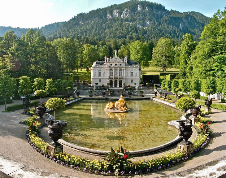 Bavarian Castles, Palaces and Fortresses exterior Linderhof Palace
