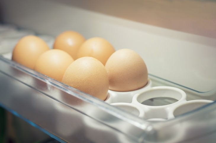 egg myths eggs in the fridge