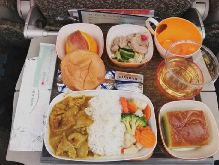 Airplane food: eva air