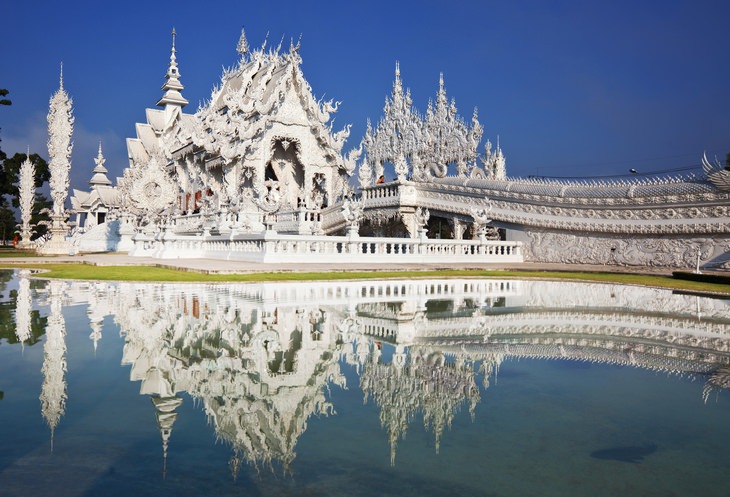 Beautiful houses of worship: White Temple