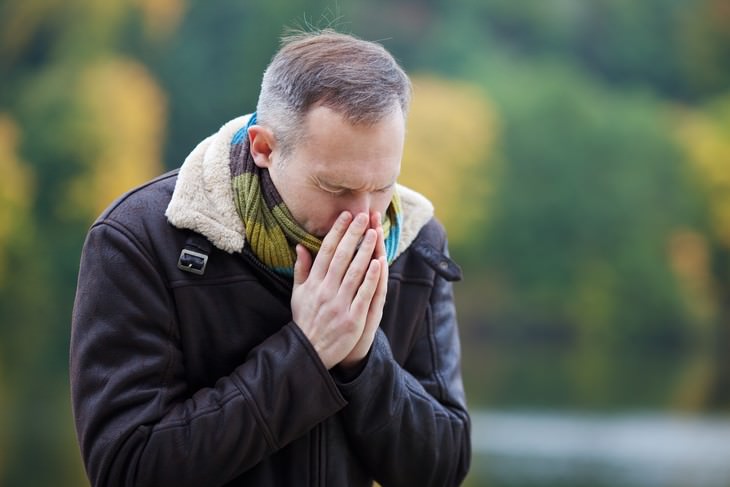 rosehip cold man sneezing