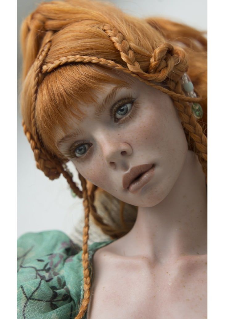 Porcelain dolls: braids