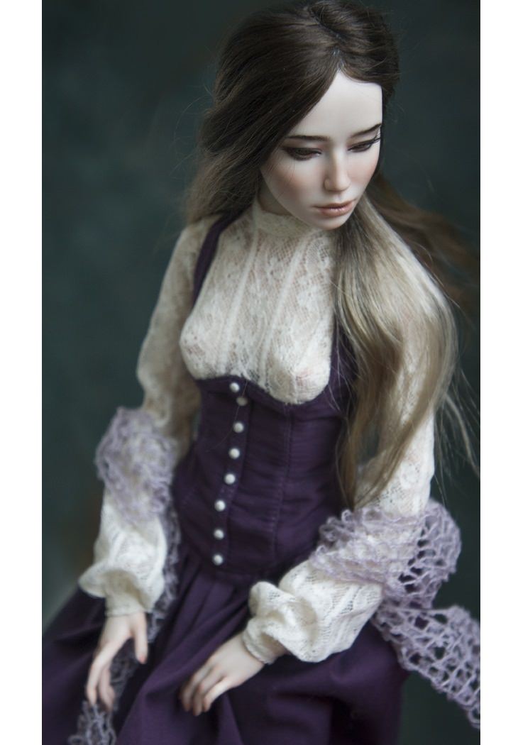 Beautifully Crafted Lifelike Porcelain Dolls 