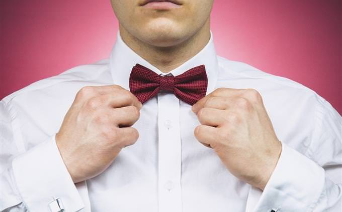 memory quiz: man with bow tie