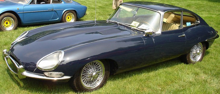 60s car models: Jaguar E-Type series 1