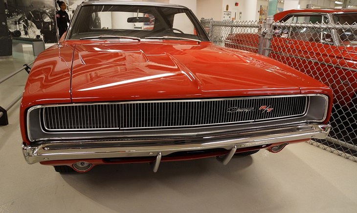 60s car models: B-body Dodge Charger