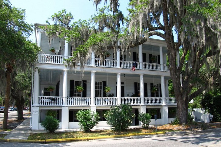 Picturesque American towns: Beaufort