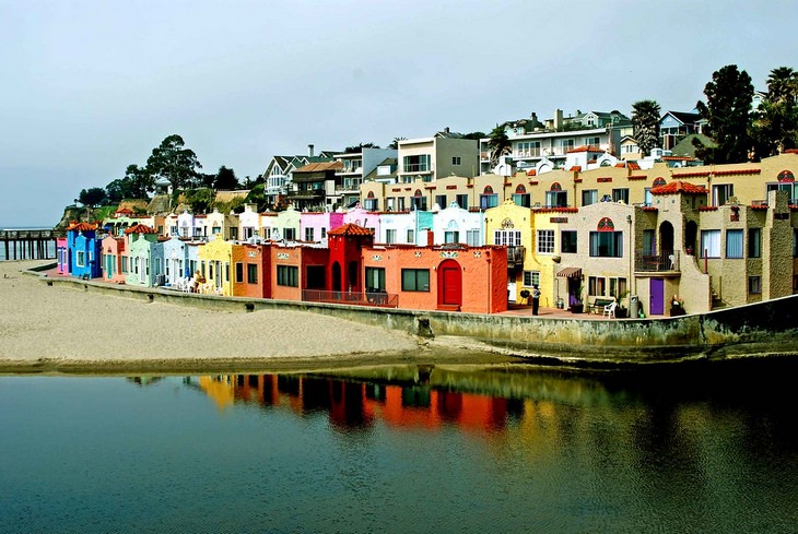 Picturesque American towns: Capitola