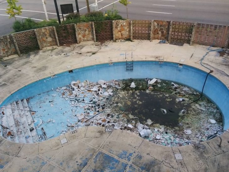 terrible hotel rooms trashed pool