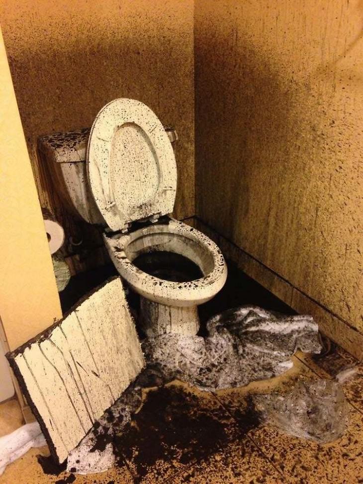 terrible hotel rooms nasty toilet