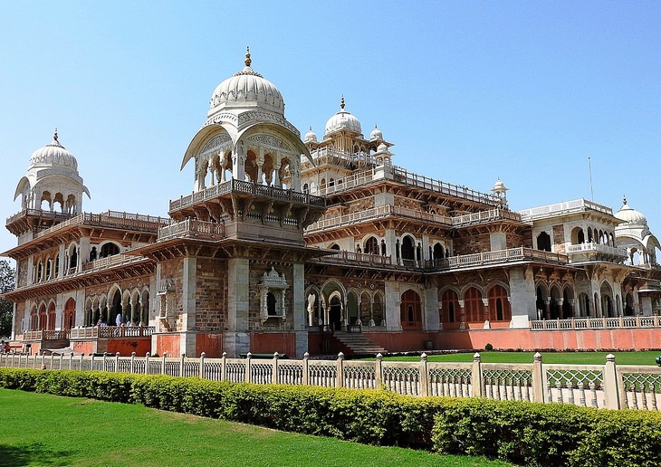 Jaipur: Albert Hall Museum