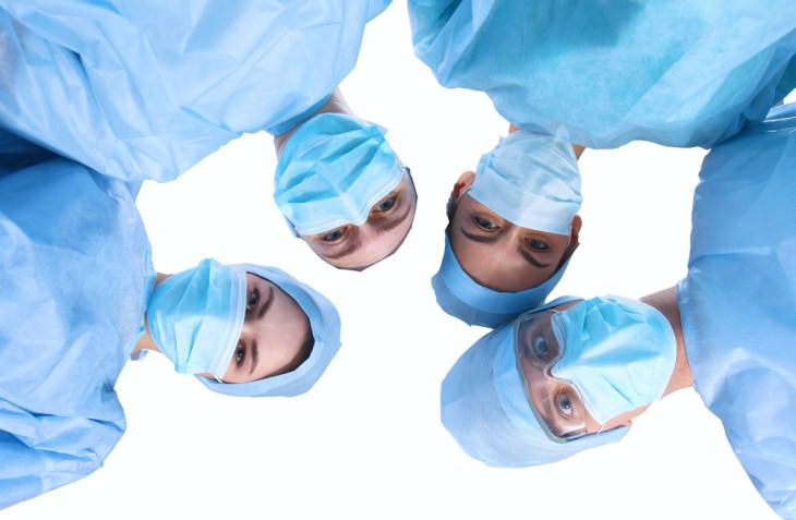 joke: surgeons looking down