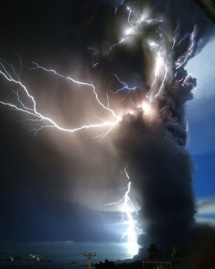 Philippines volcano taal eruption