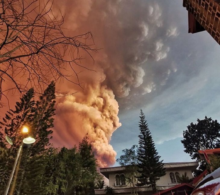 Philippines volcano taal eruption