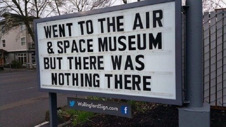 Witty Signs museum 