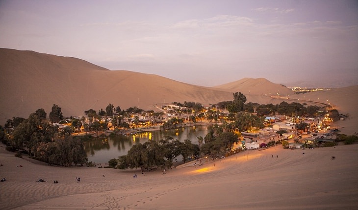 Lugares desconhecidos  Huacachina, Peru