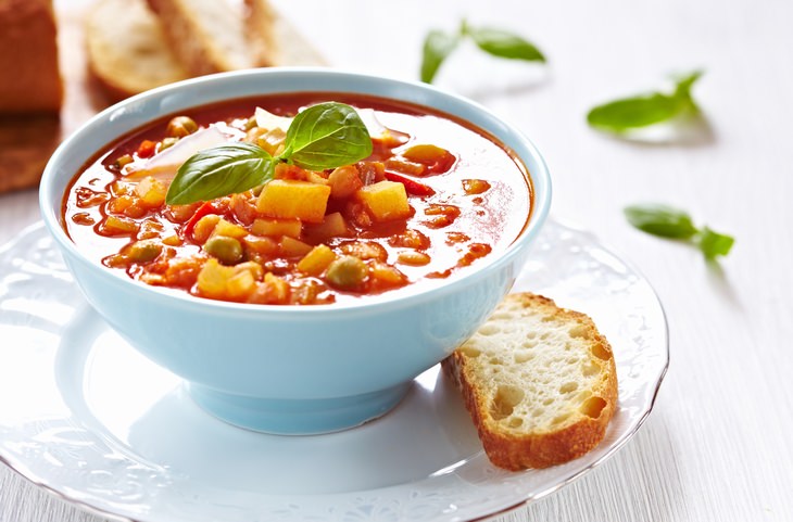 3 Sopas Saludables Para Este Invierno Sopa Minestrone con Vino Tinto