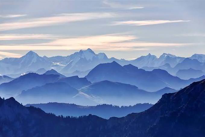 blue mountain range