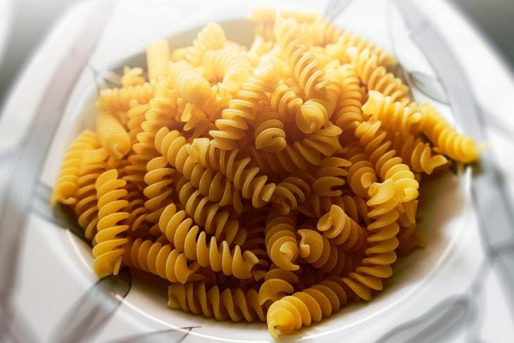 foods safe to eat past expiration date pasta