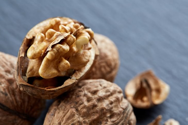 walnuts brain benefits walnuts closeup