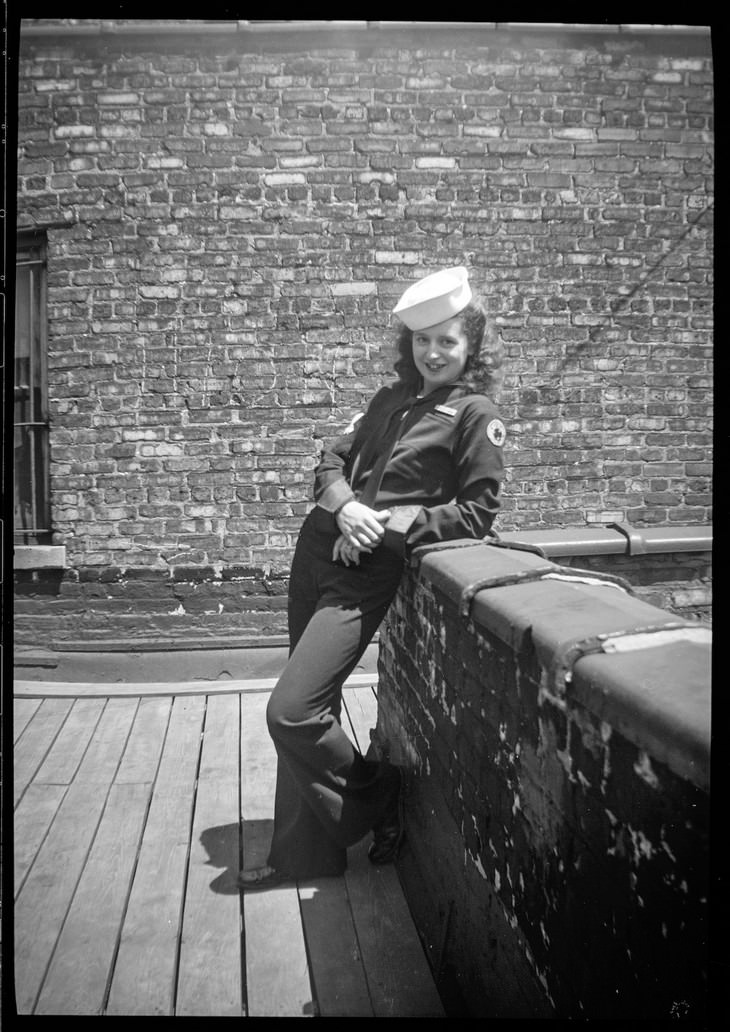 Vintage Photos That Will Take You to 1930s Chicago young woman in uniform