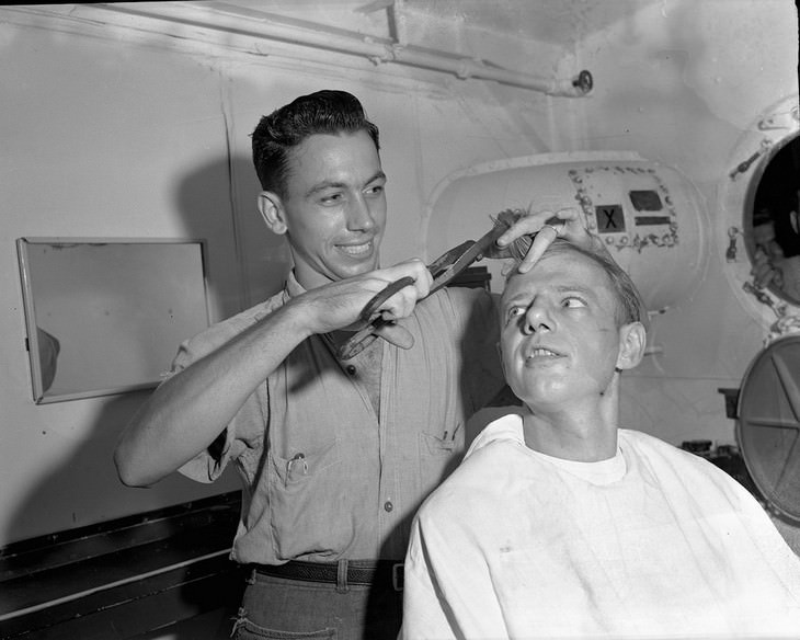 Vintage Photos That Will Take You to 1930s Chicago haircut