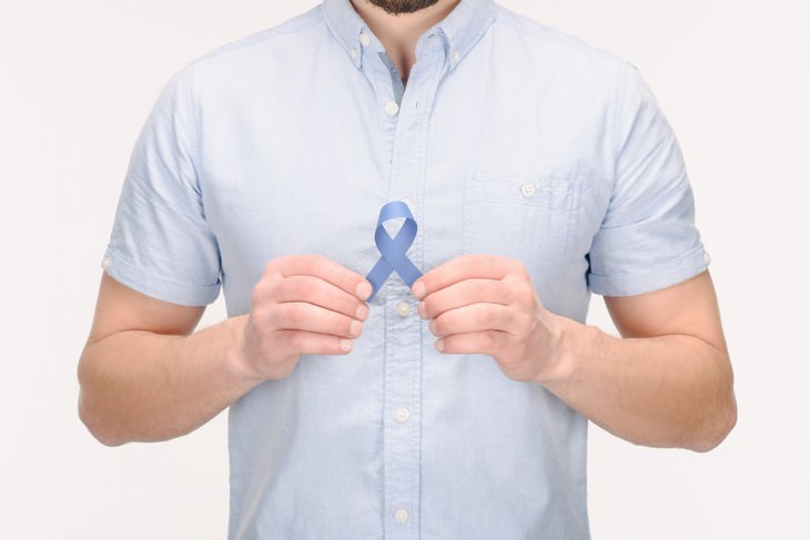 Important Health Benefits of Resistant Starch, blue bow for colon cancer awareness