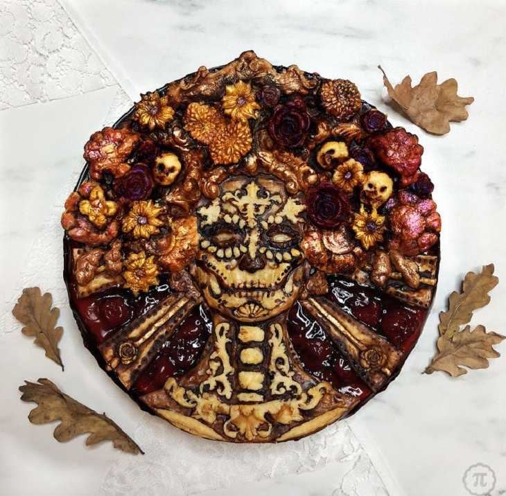 Beautiful, creative and halloween-themed pie art by Jessica Clark-Bojin 