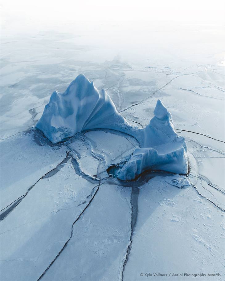 Aerial Photogprahy Award 2020: Stunning Winners,  First Place In Waterscapes Category: Arctic Paradise by Kyle Vollaers