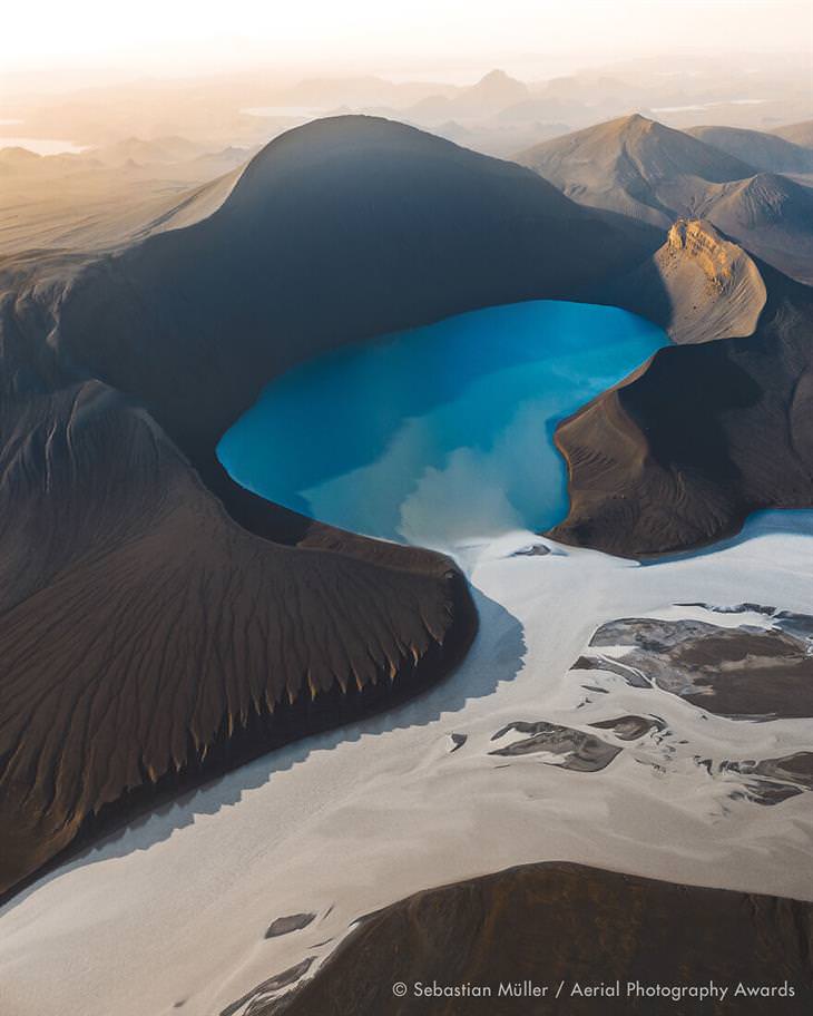 Aerial Photogprahy Award 2020: Stunning Winners, First Place In Landscape Category: Skyggnisvatn by Sebastian Müller