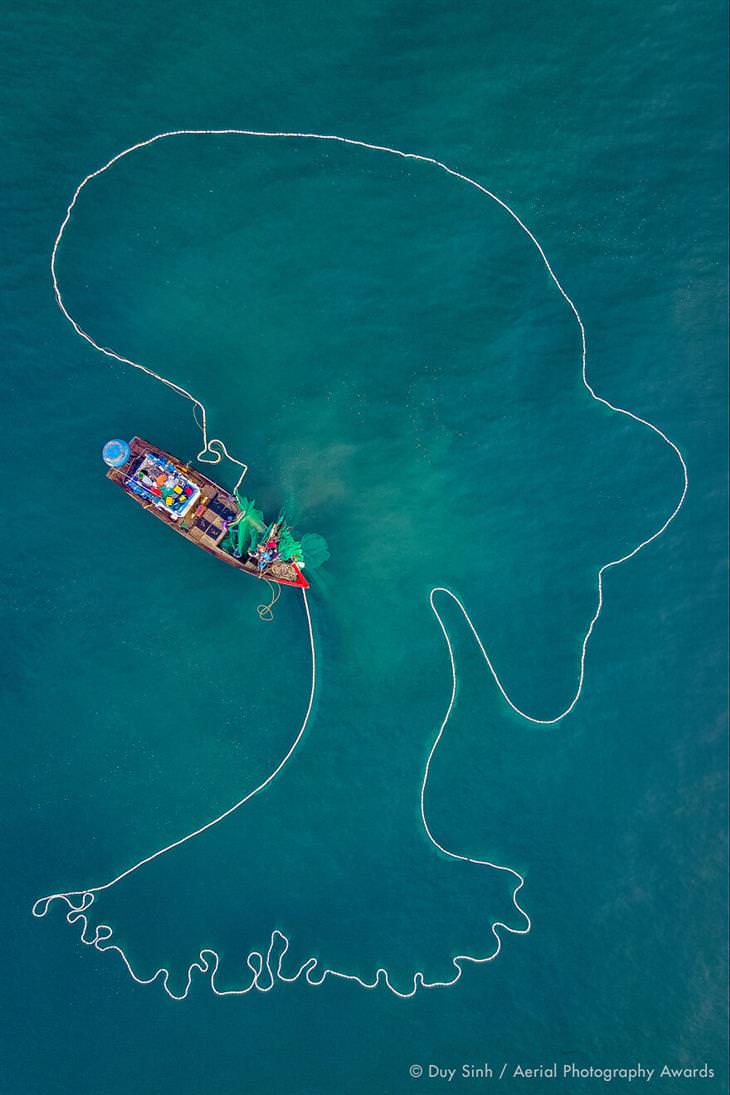 Aerial Photogprahy Award 2020: Stunning Winners, First Place In Daily Life Category: The Lady Of The Sea by Duy Sinh