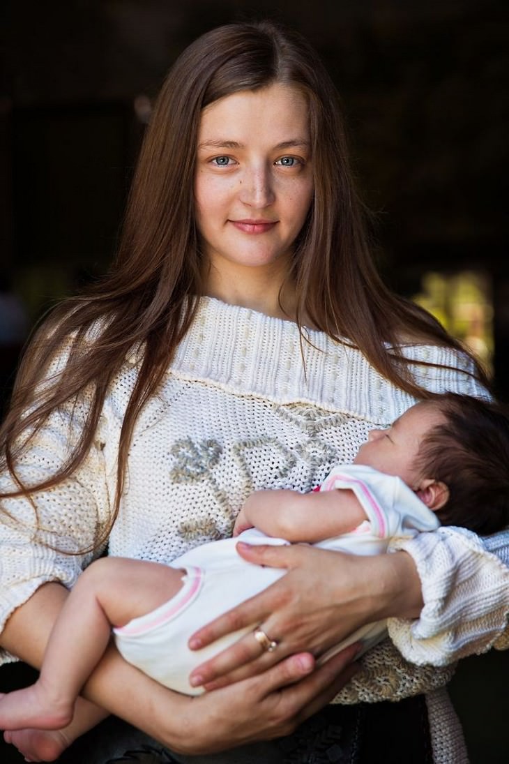 The Beauty of Motherhood in 18 Different Cultures Ina and her newborn daughter, Chisinau, Moldova