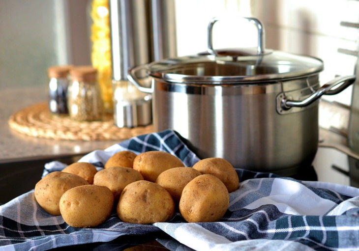 Alimentos que você nunca deve comer crus