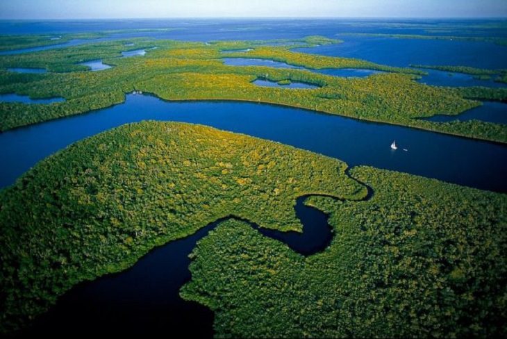 Gorgeous pictures of different parts of the world as taken from the air by famous environmentalist, activist, journalist and photographer from France, Yann Arthus-Bertrand 