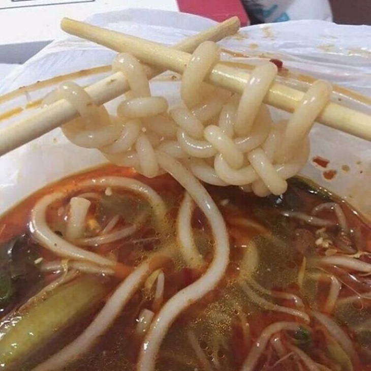 food fails a noodle scarf